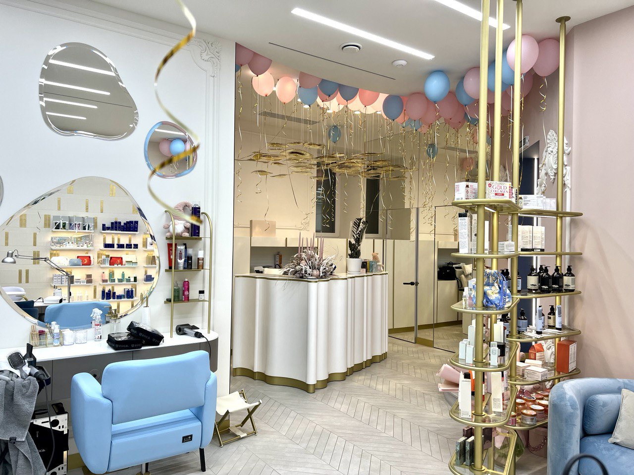 Дизайн та реалізація колорбару в салоні краси Leo Beauty Club